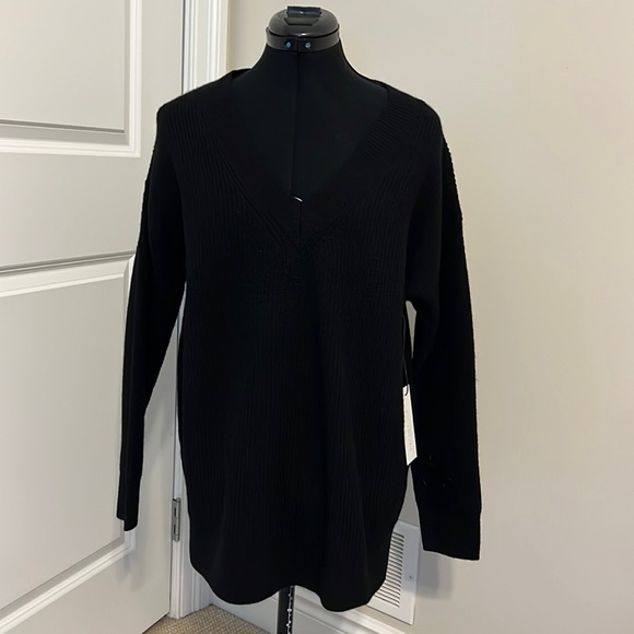 🆕 RACHEL ZOE Sweater - Picture 1 of 8